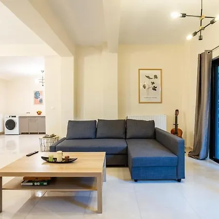 Escape To Kalamata'S Old City Your Urban Oasis Exterior foto