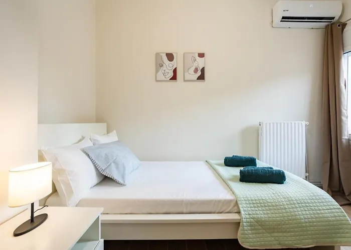 Escape To Kalamata\'S Old City Your Urban Oasis