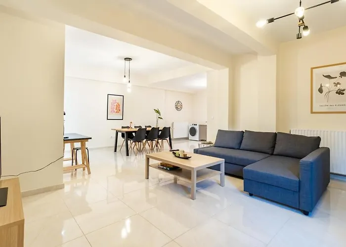 Escape To Kalamata\'S Old City Your Urban Oasis