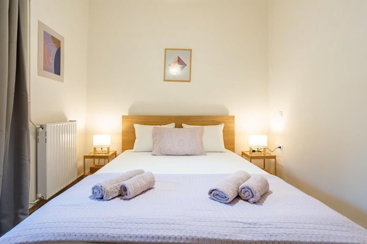 Escape To Kalamata's Old Your Urban Oasis *