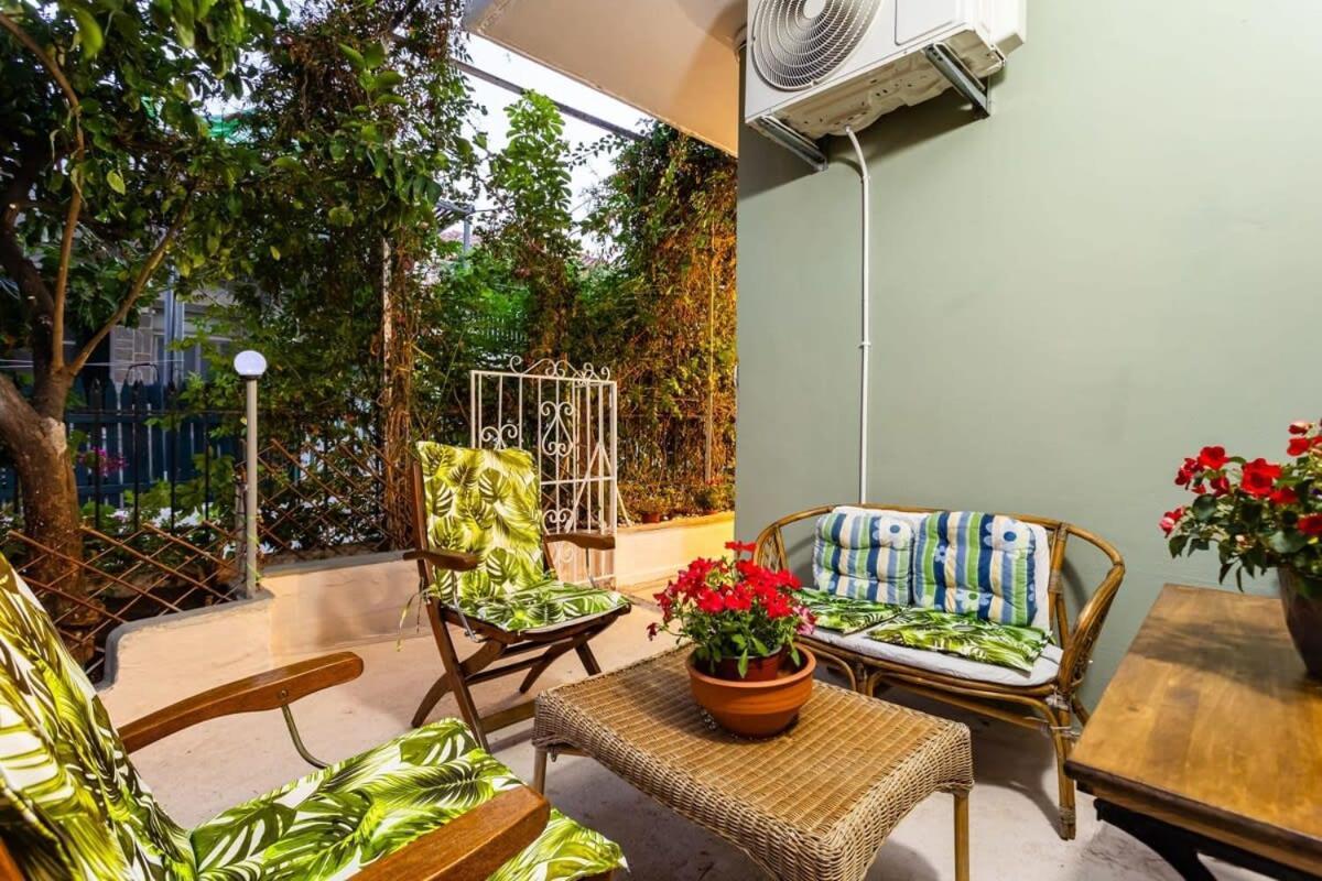 Escape To Kalamata's Old Your Urban Oasis *
